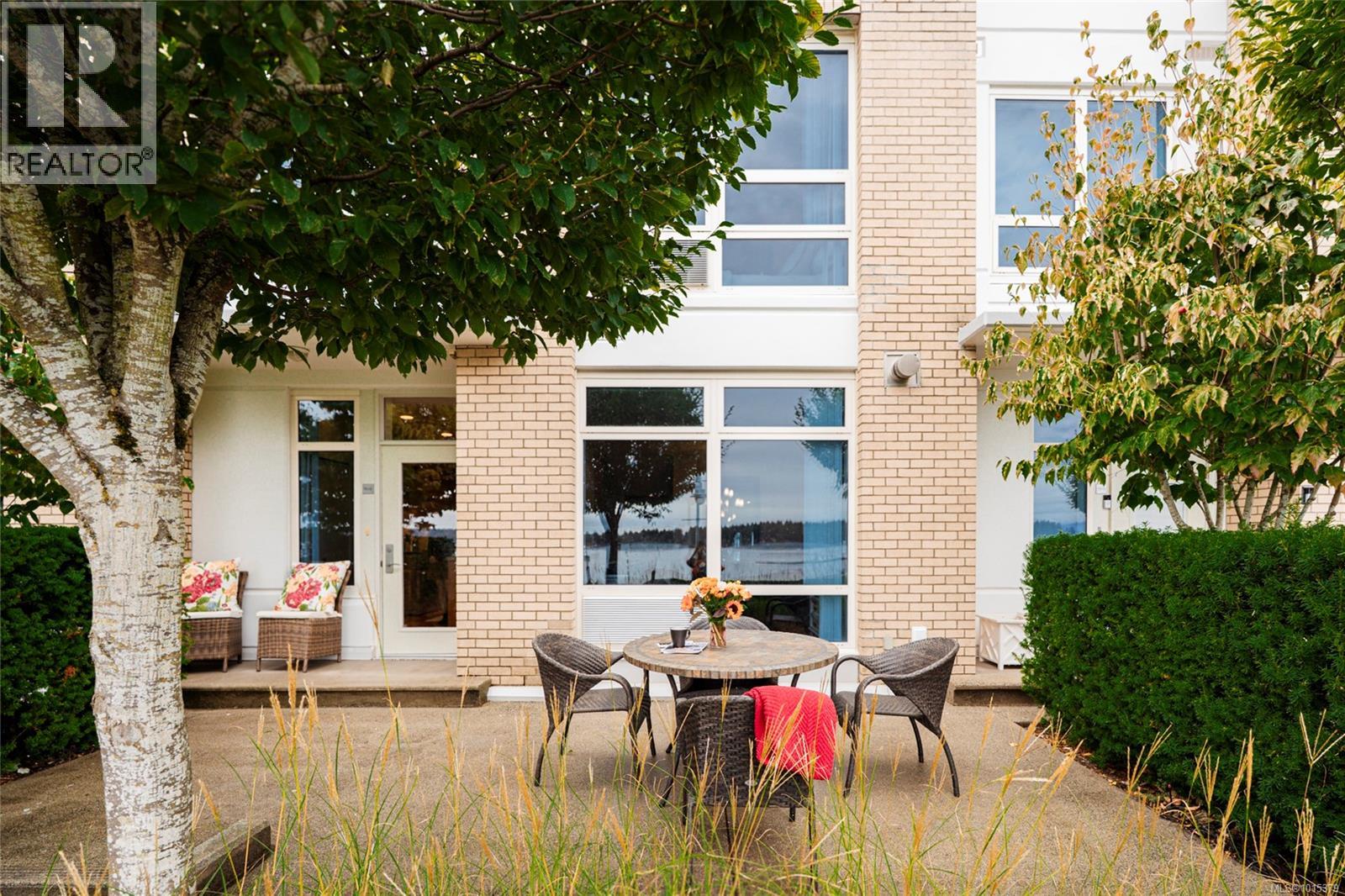 12 38 Front St, Nanaimo