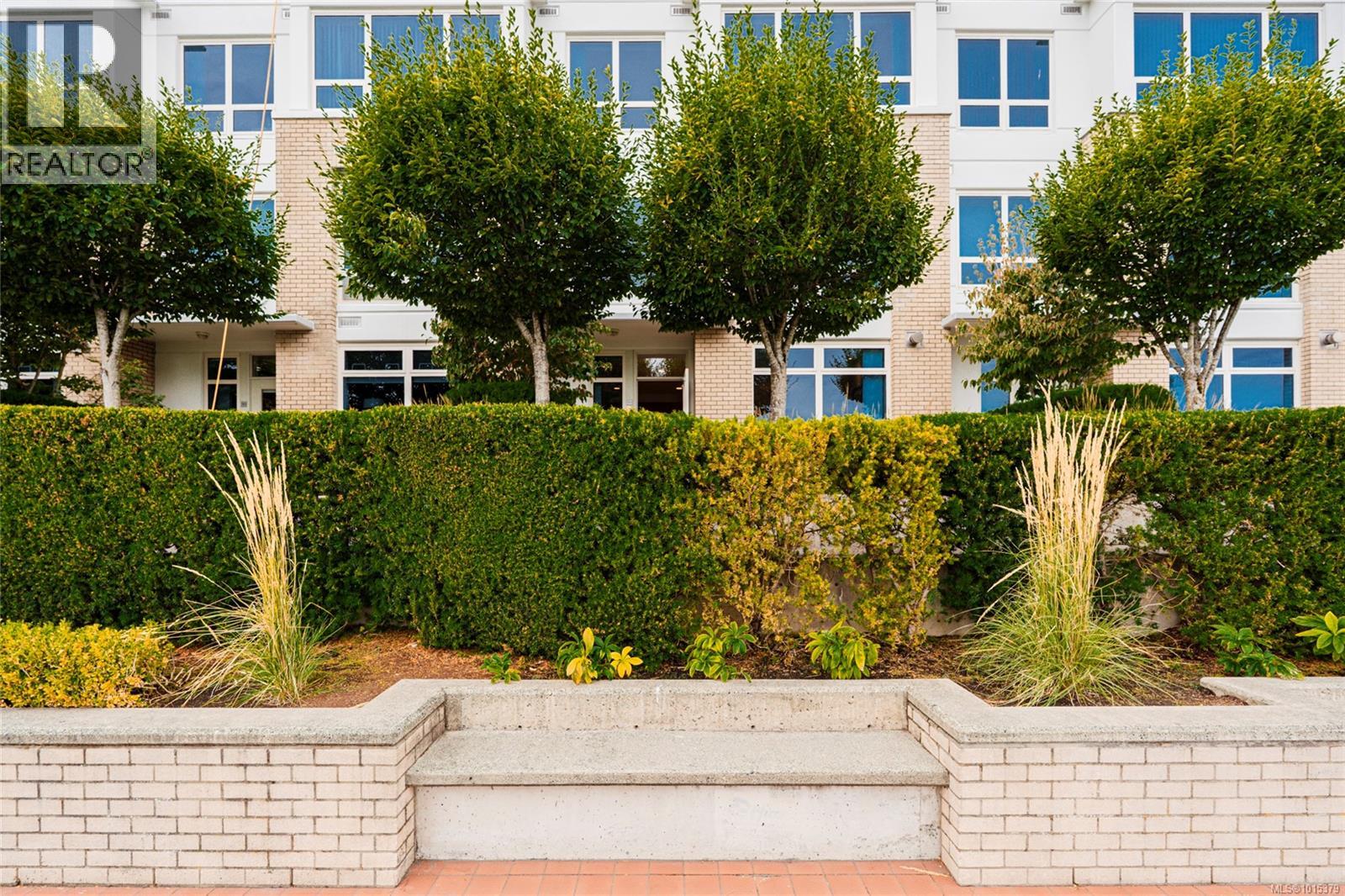 12 38 Front St, Nanaimo