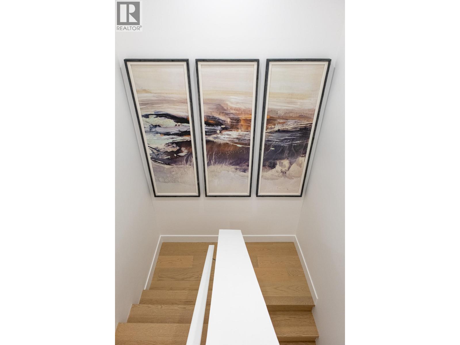 TH2 423 6TH STREET, West Vancouver