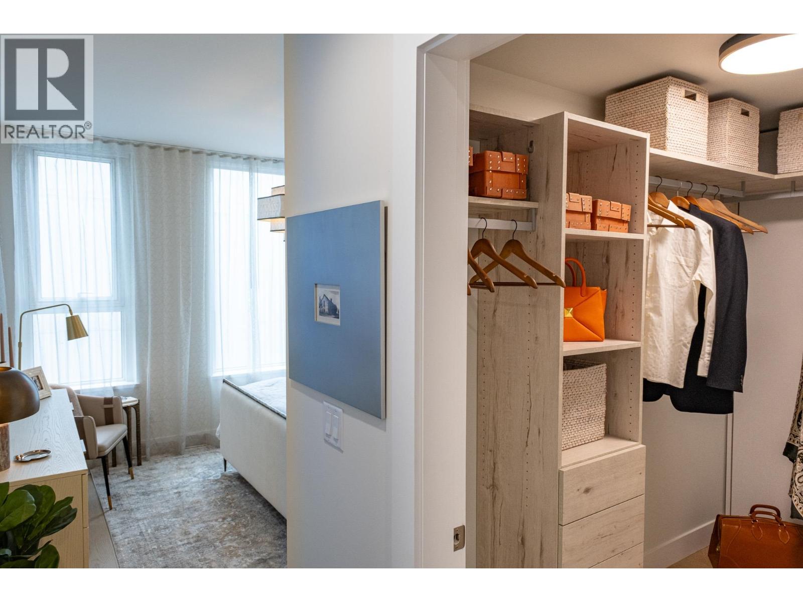 TH2 423 6TH STREET, West Vancouver