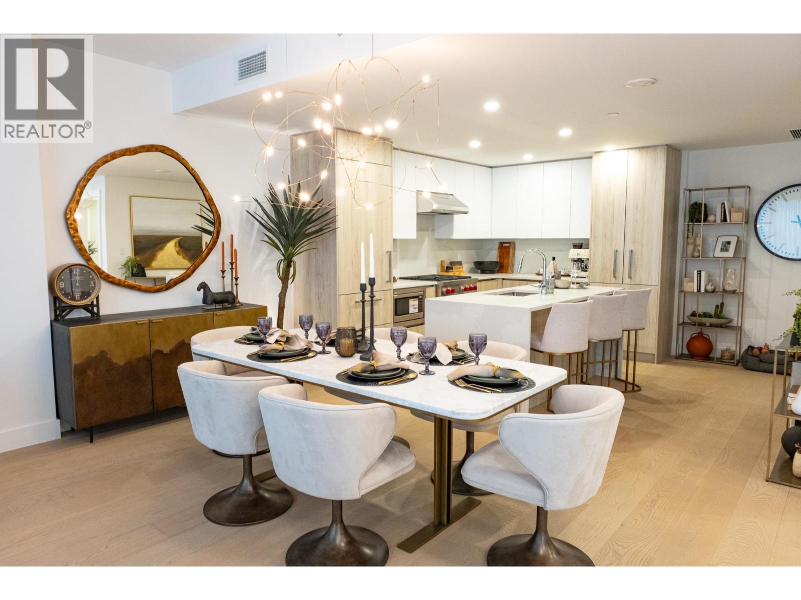 TH2 423 6TH STREET, West Vancouver