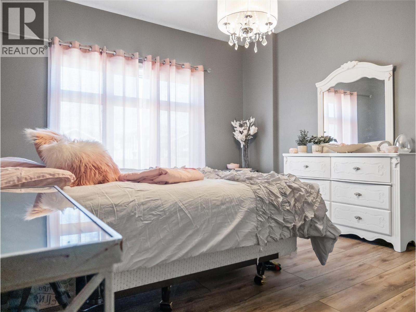 1905 89 Avenue, Dawson Creek