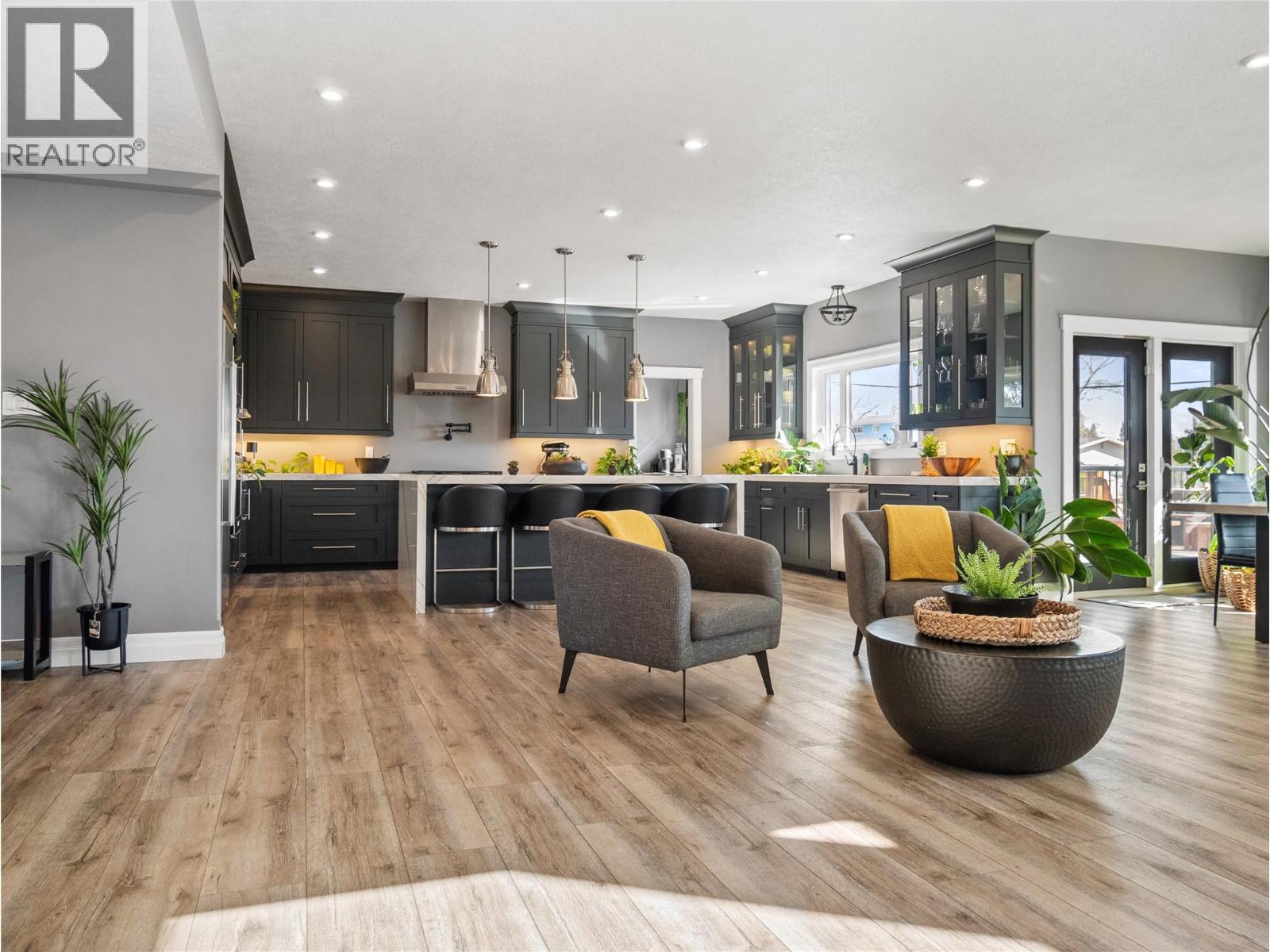 1905 89 Avenue, Dawson Creek