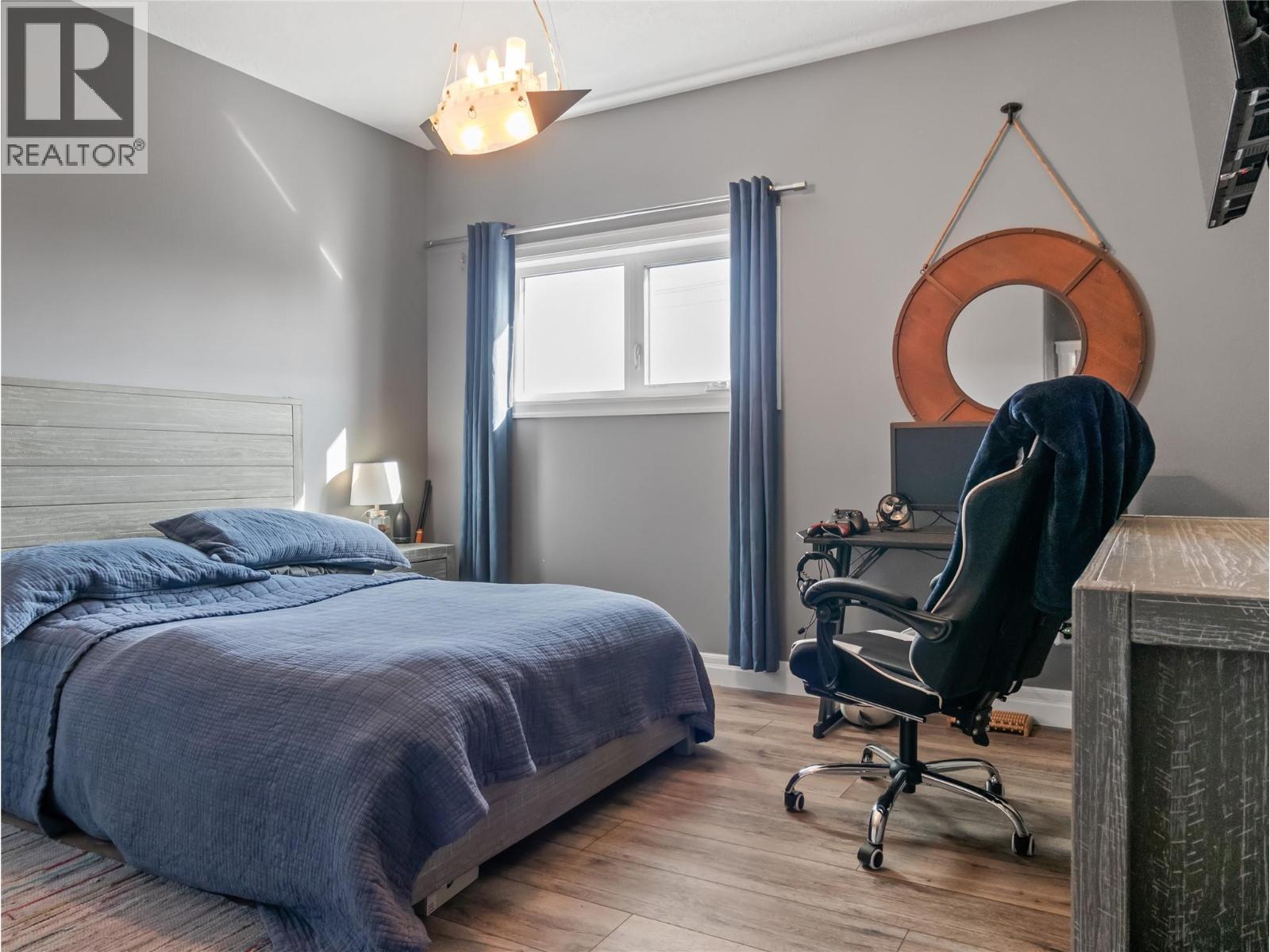 1905 89 Avenue, Dawson Creek