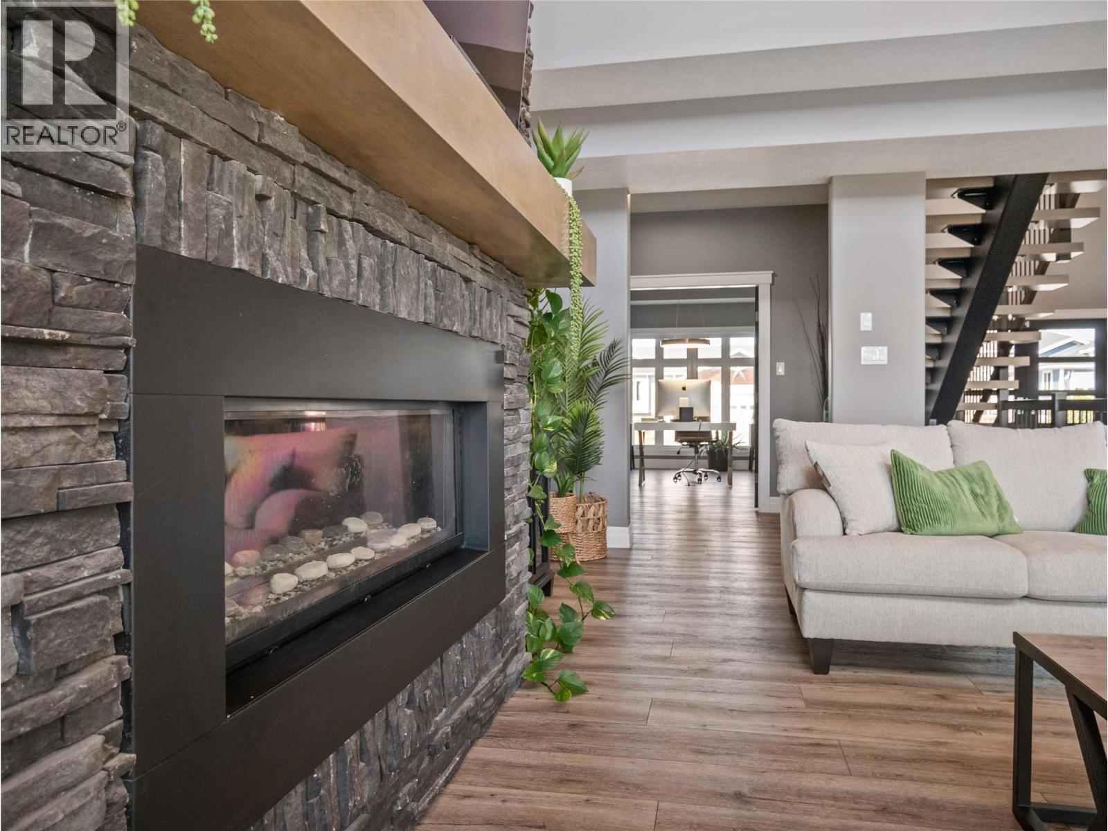 1905 89 Avenue, Dawson Creek