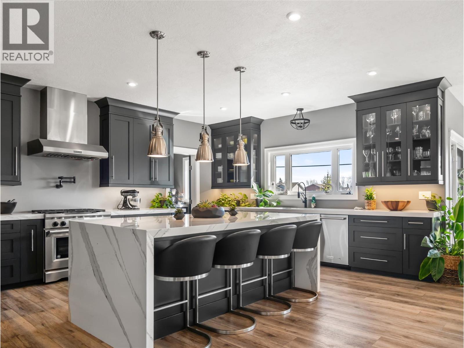 1905 89 Avenue, Dawson Creek