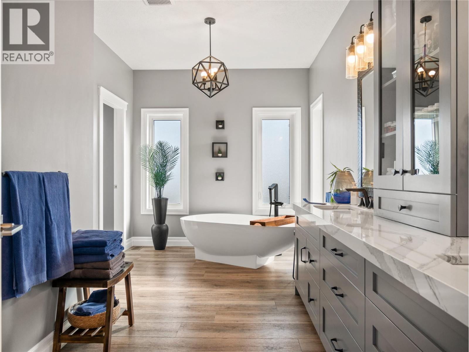 1905 89 Avenue, Dawson Creek