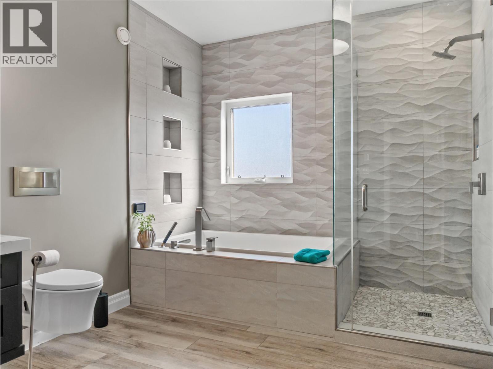 1905 89 Avenue, Dawson Creek