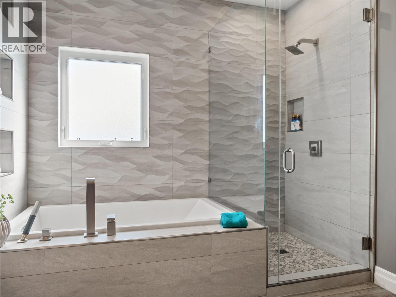 1905 89 Avenue, Dawson Creek