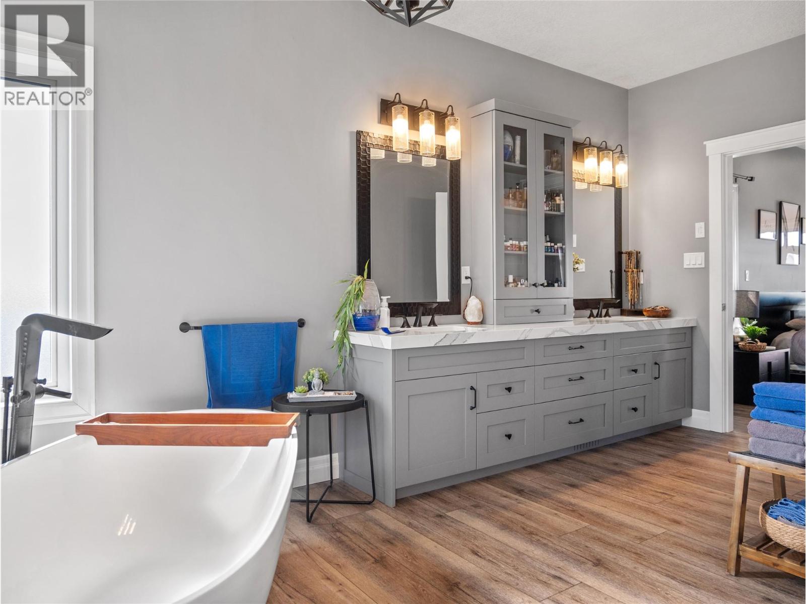 1905 89 Avenue, Dawson Creek