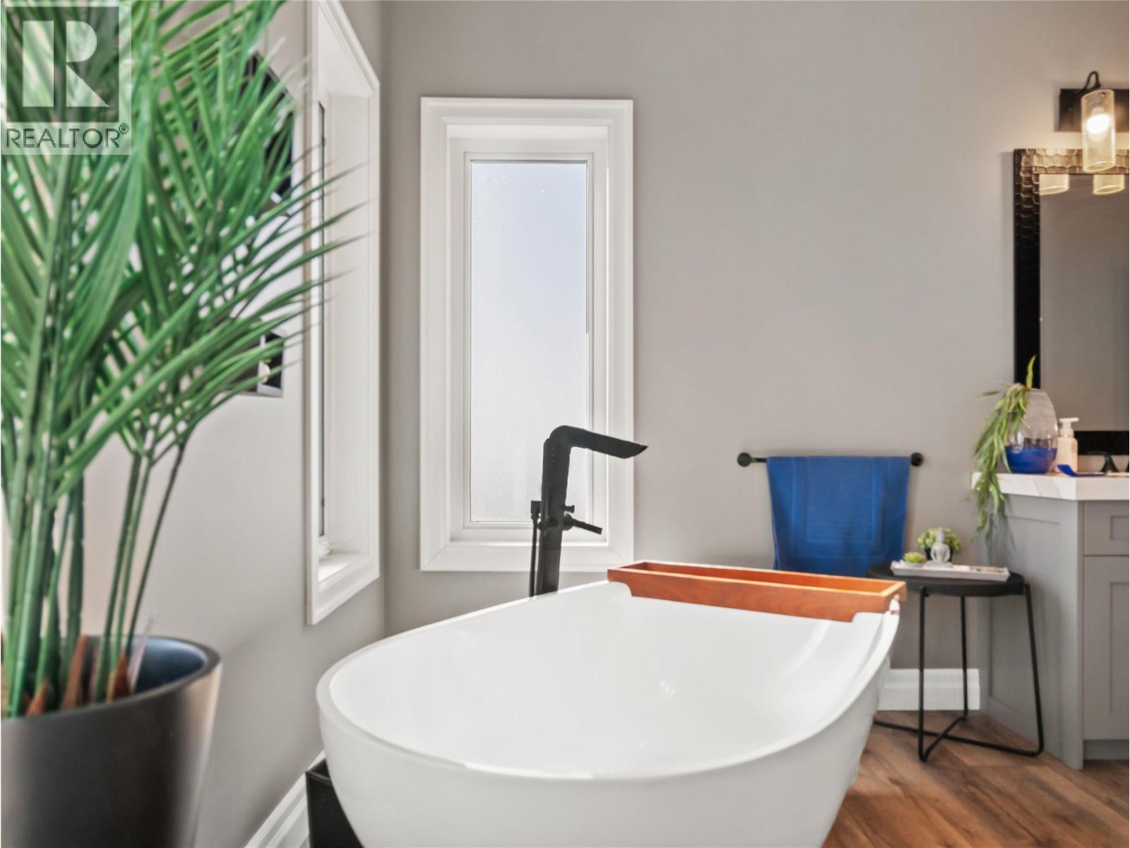 1905 89 Avenue, Dawson Creek