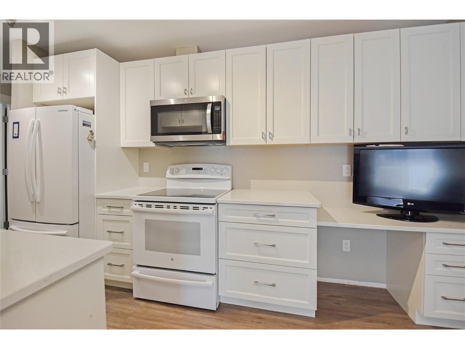 2011 2nd St N Unit# 307, Cranbrook