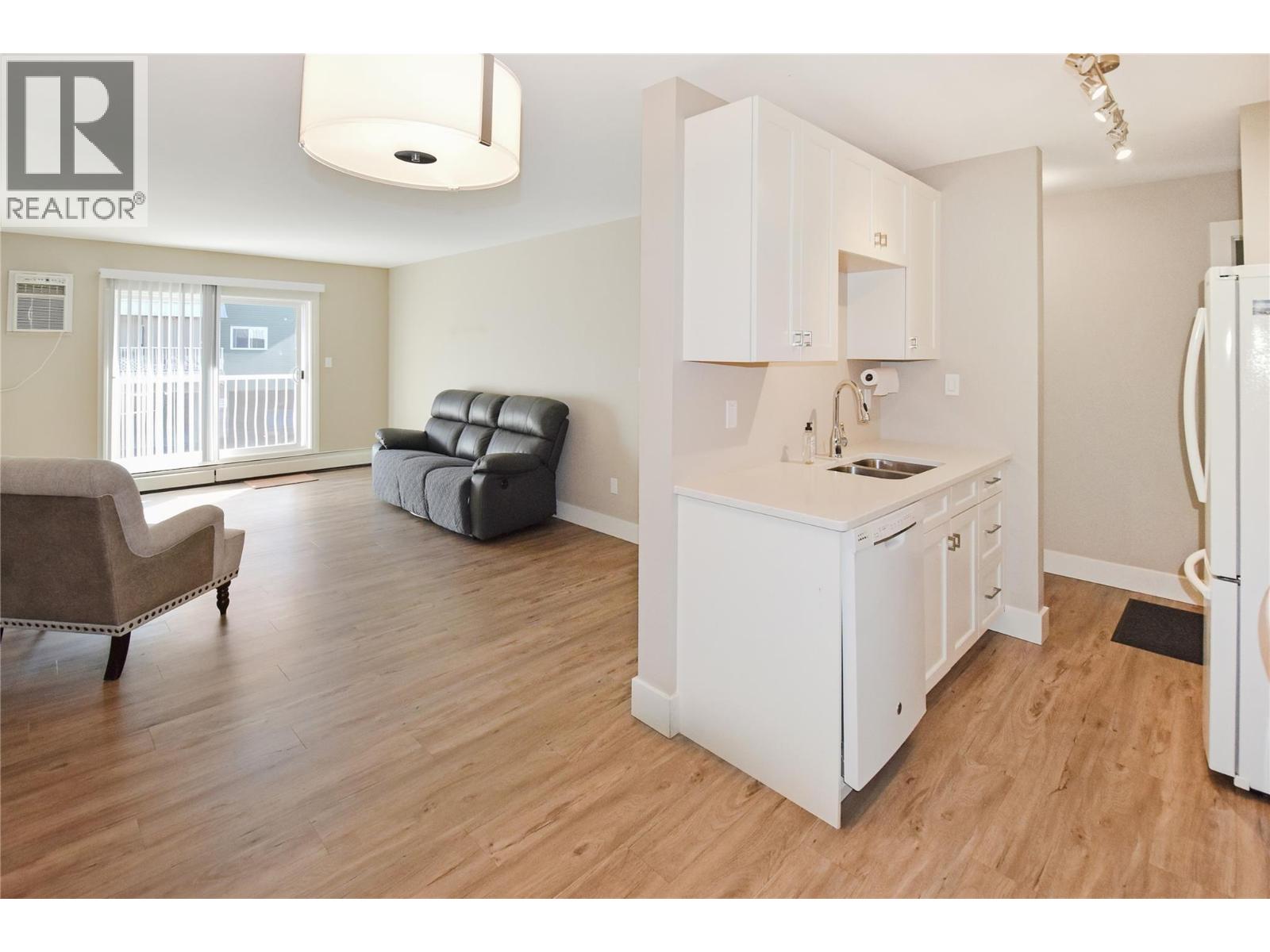 2011 2nd St N Unit# 307, Cranbrook