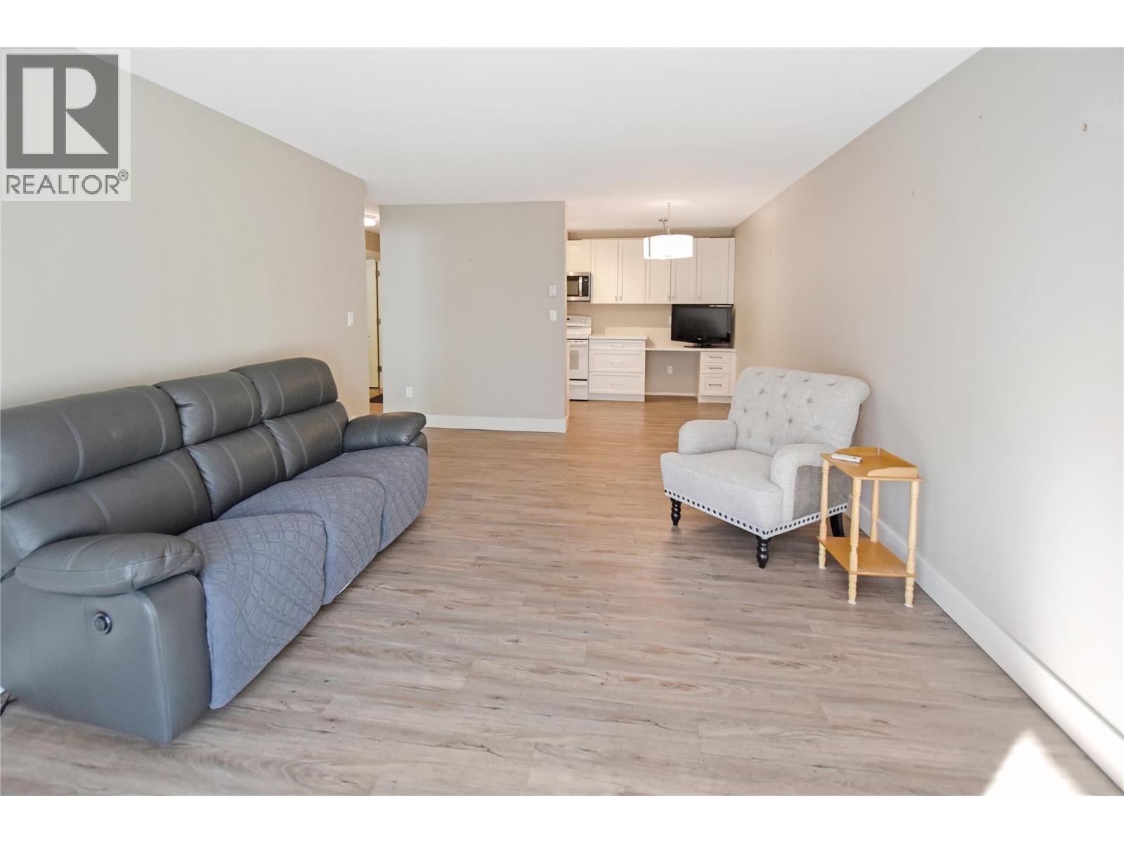 2011 2nd St N Unit# 307, Cranbrook