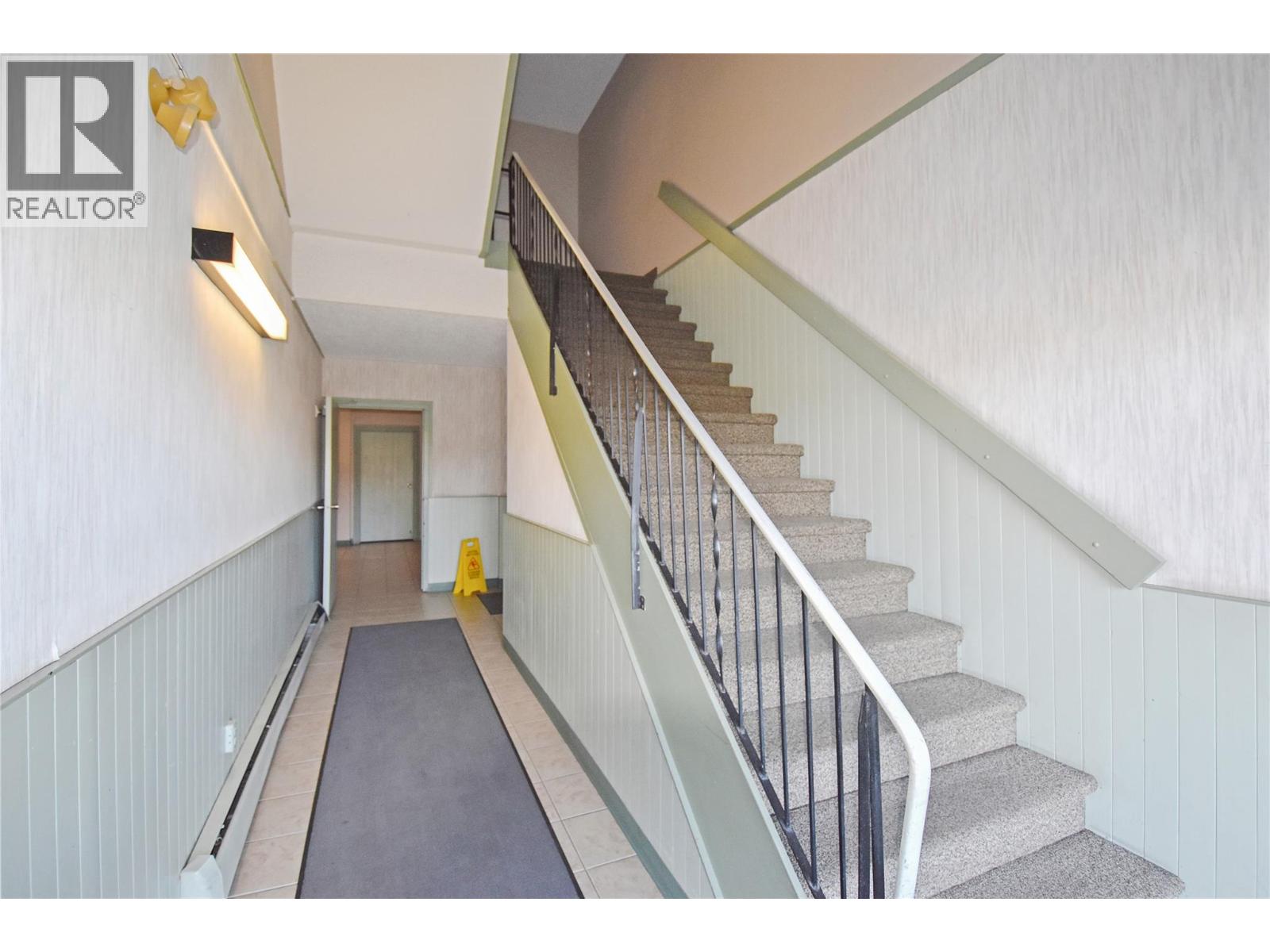 2011 2nd St N Unit# 307, Cranbrook