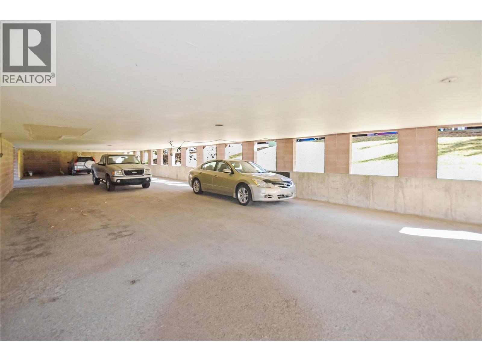 2011 2nd St N Unit# 307, Cranbrook