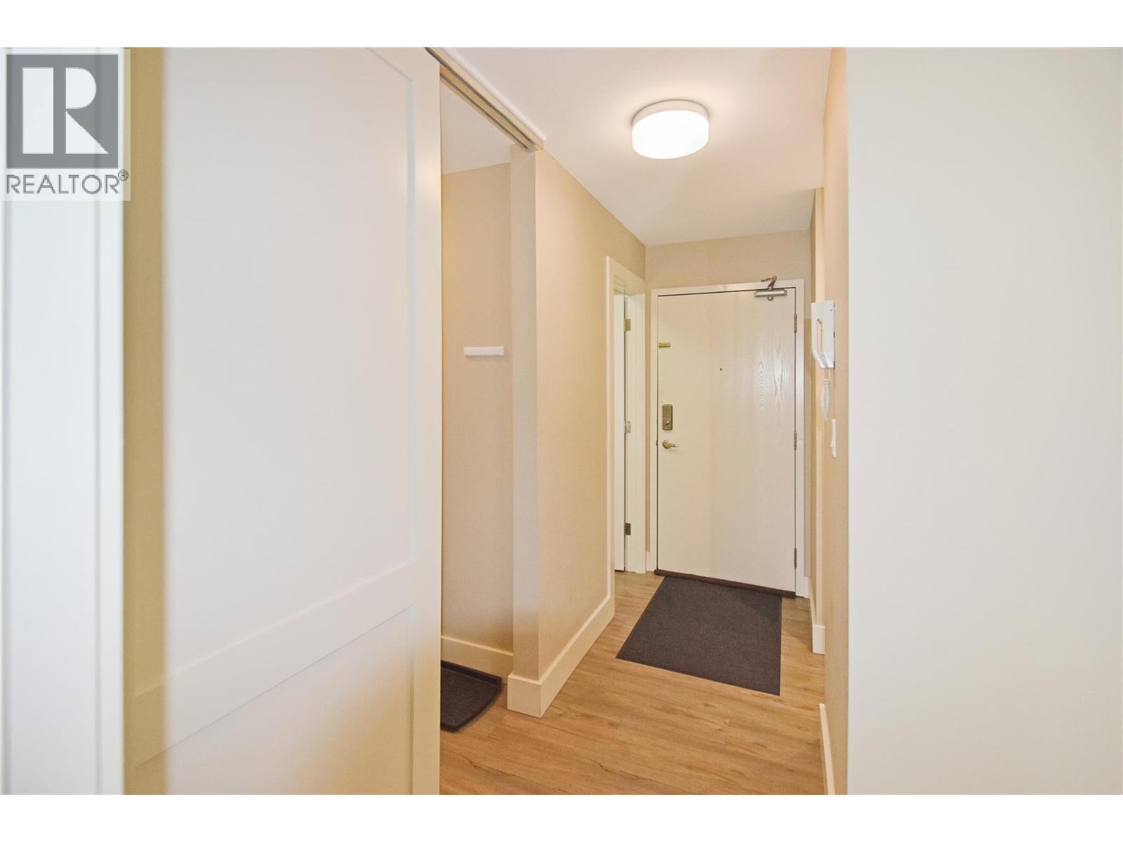 2011 2nd St N Unit# 307, Cranbrook