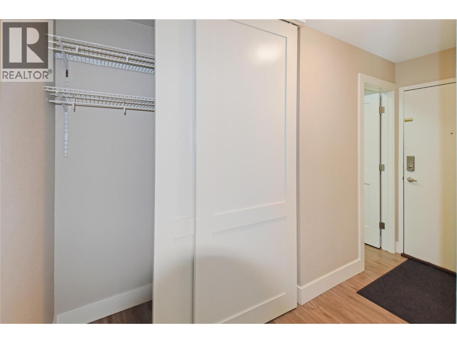 2011 2nd St N Unit# 307, Cranbrook