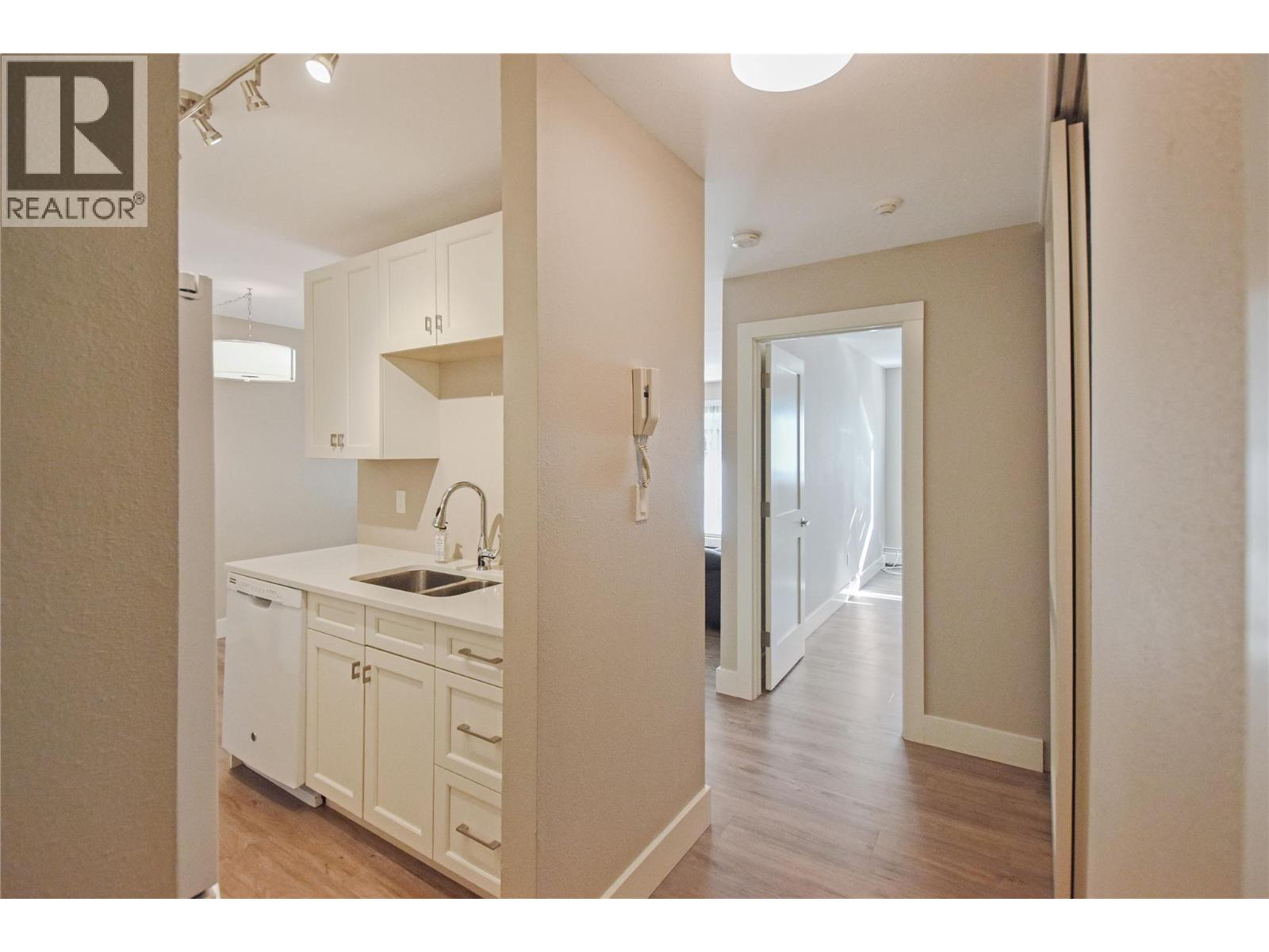 2011 2nd St N Unit# 307, Cranbrook