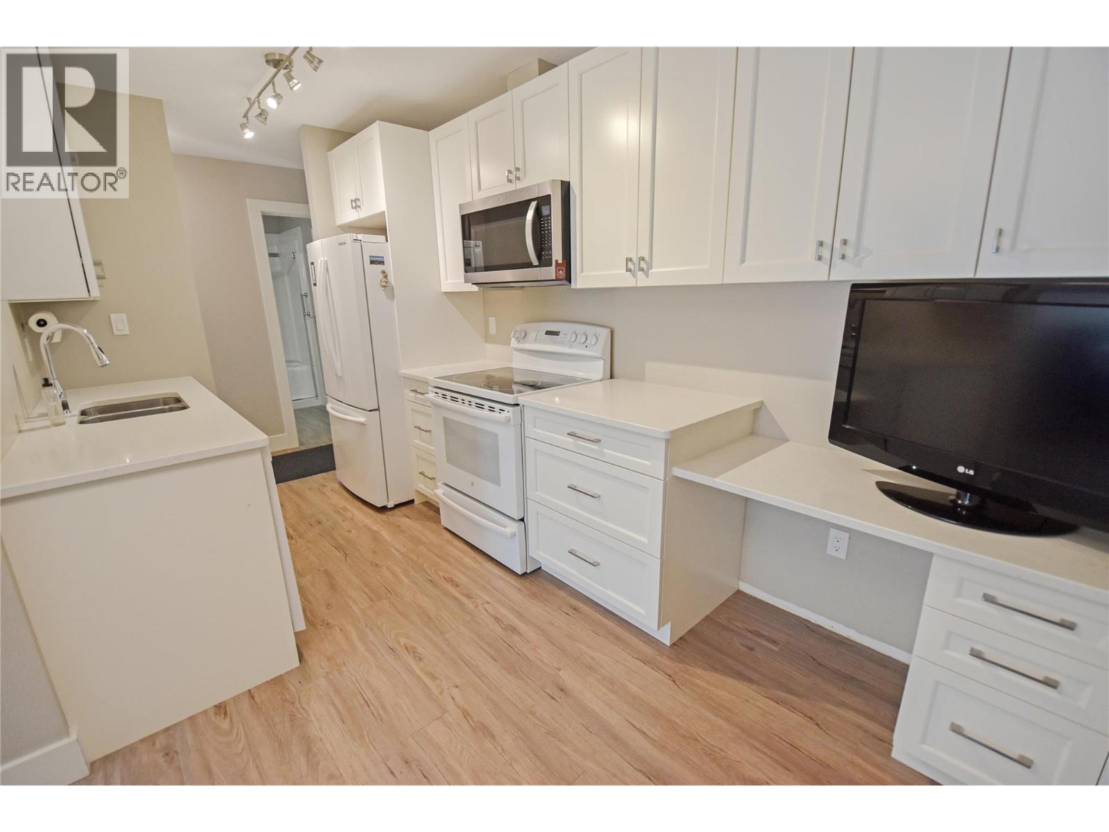 2011 2nd St N Unit# 307, Cranbrook