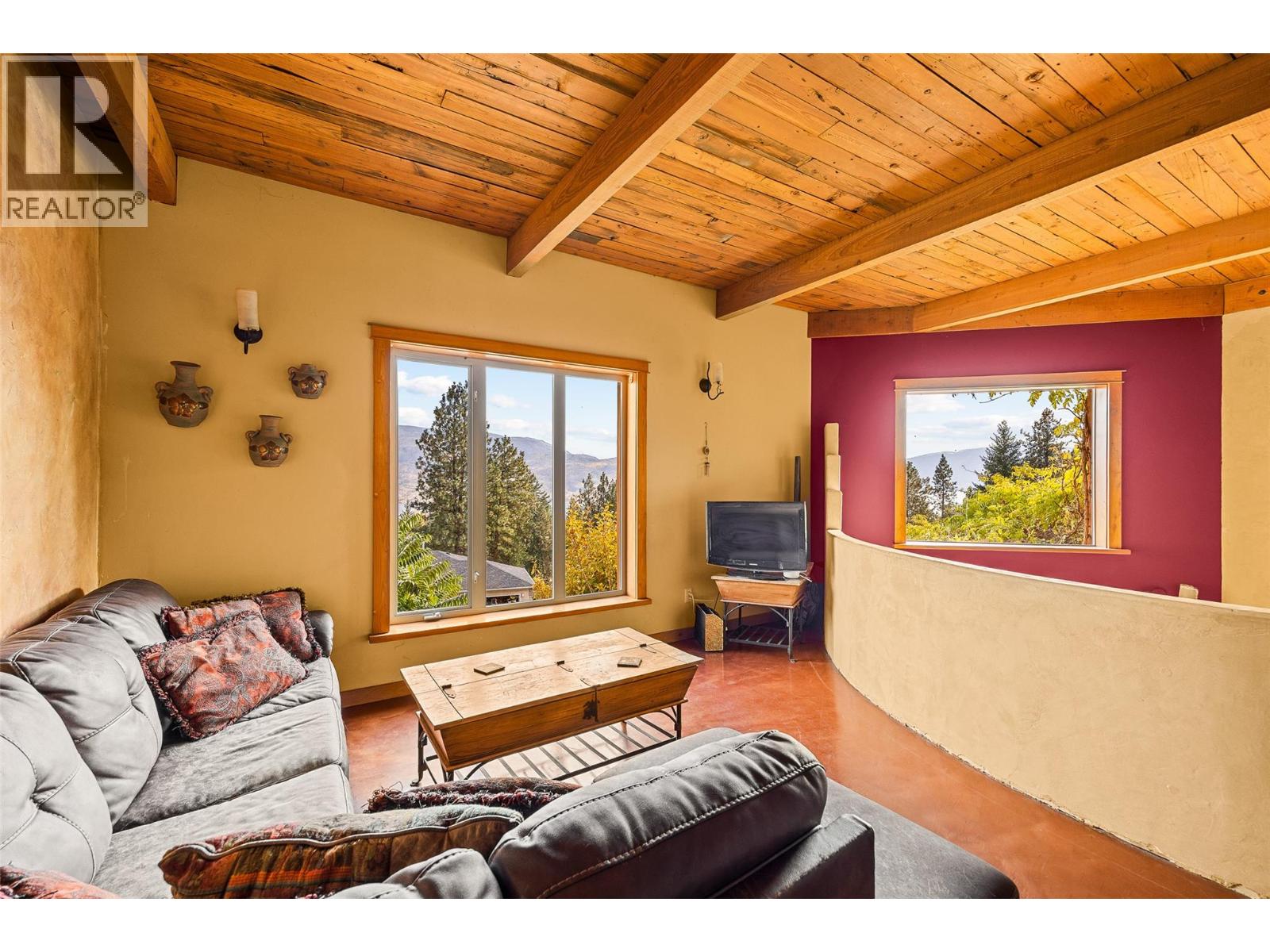  4610 Ponderosa Drive, Peachland