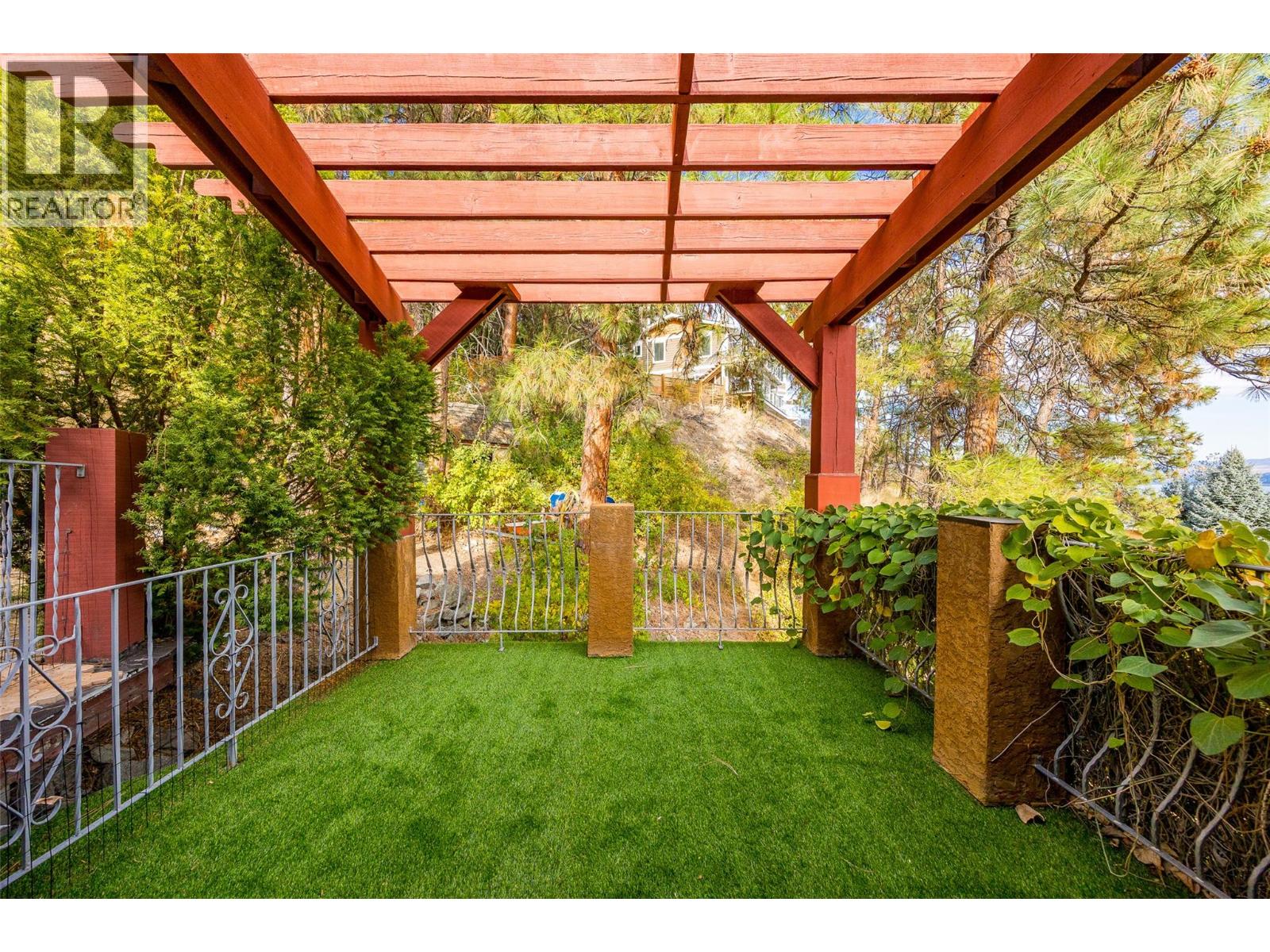  4610 Ponderosa Drive, Peachland