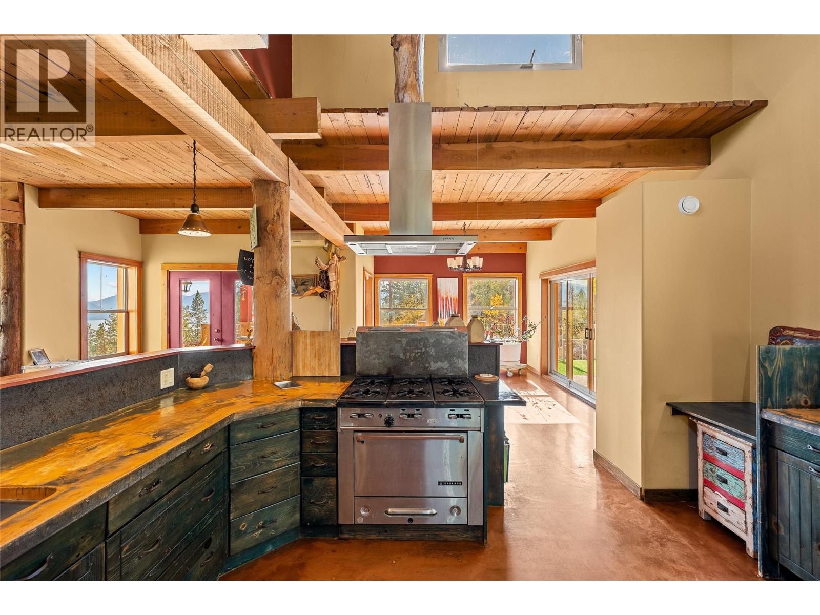  4610 Ponderosa Drive, Peachland