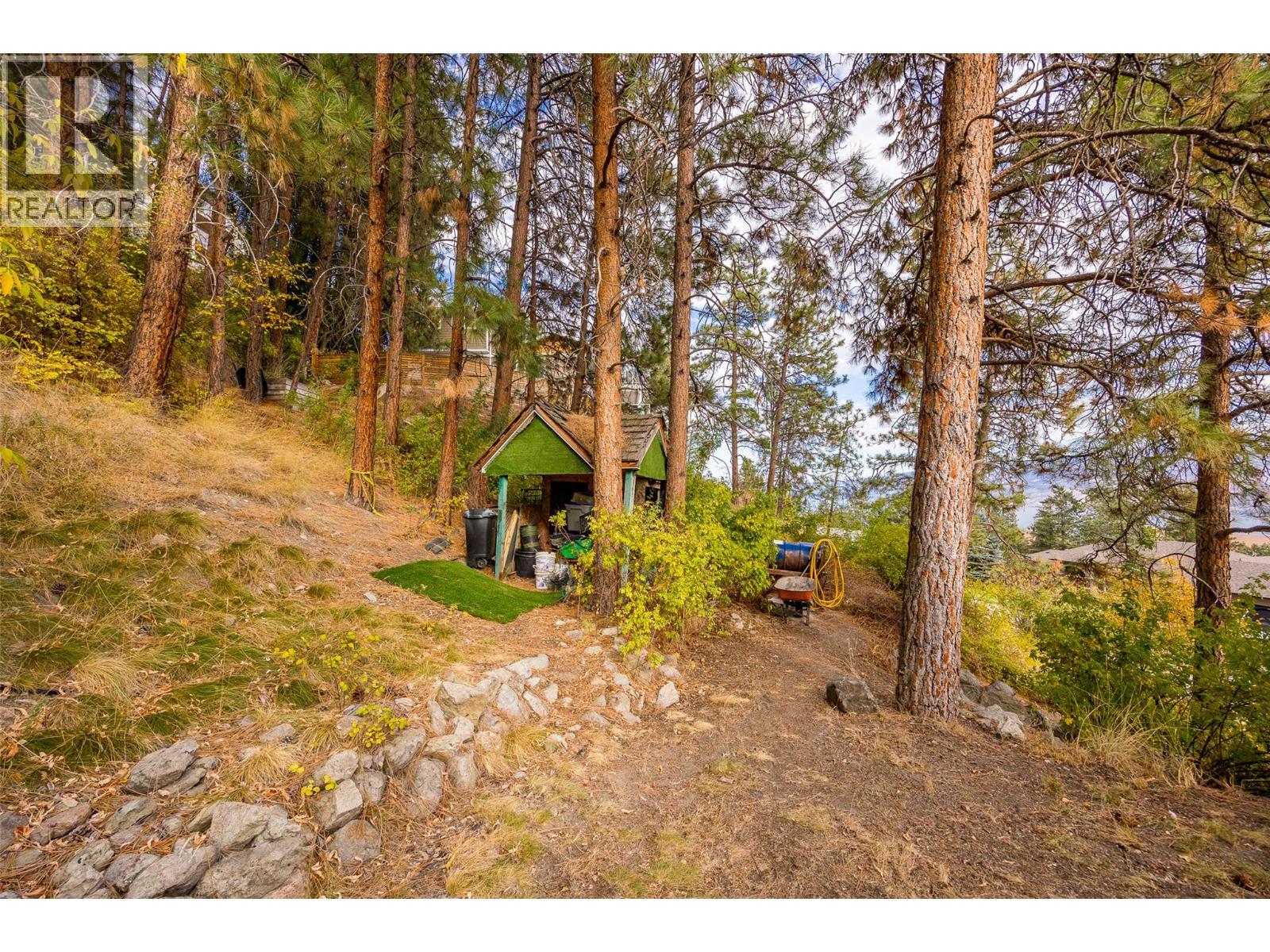  4610 Ponderosa Drive, Peachland