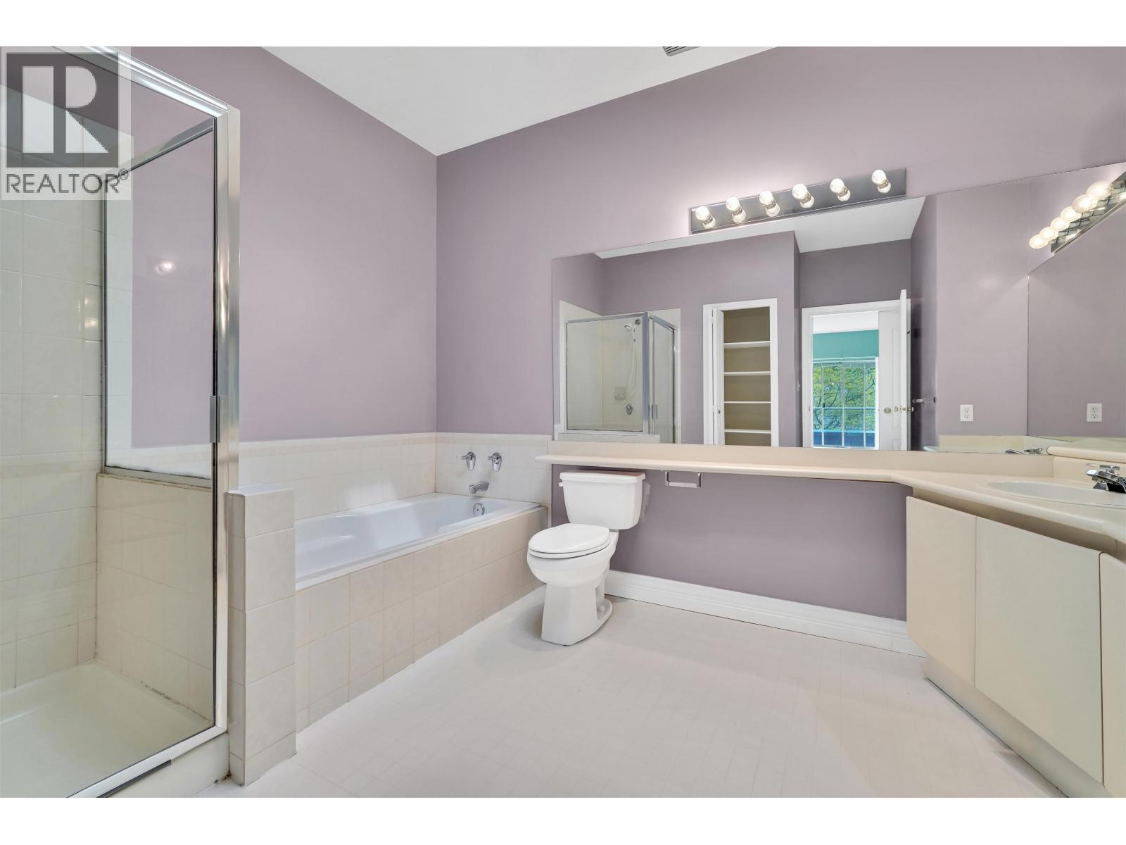 #304-4753 RIVER Road West, Ladner