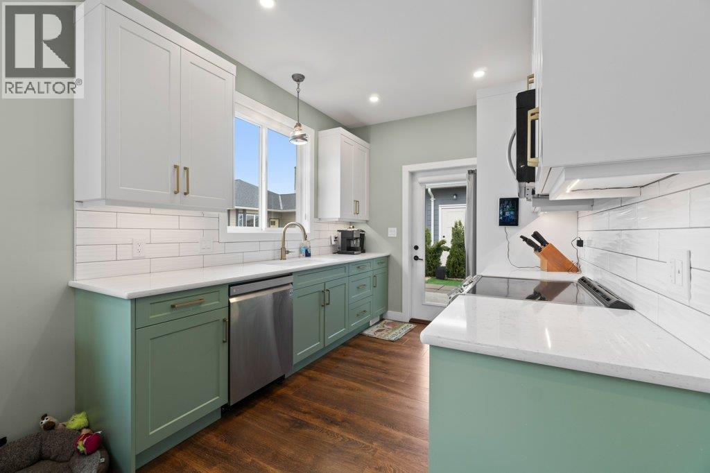 17 1330 10 Street Southwest, Salmon Arm