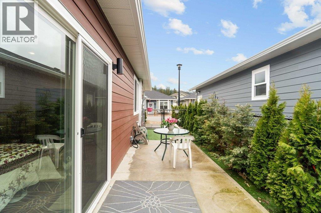 17 1330 10 Street Southwest, Salmon Arm