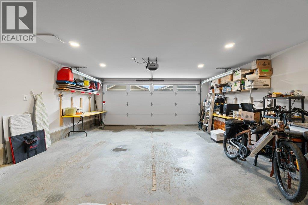 17 1330 10 Street Southwest, Salmon Arm