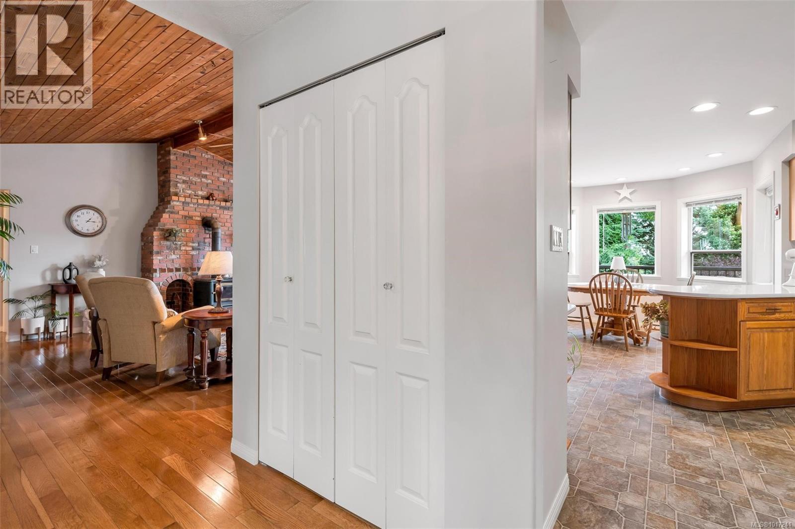 165 Okotoks Rd, Malahat