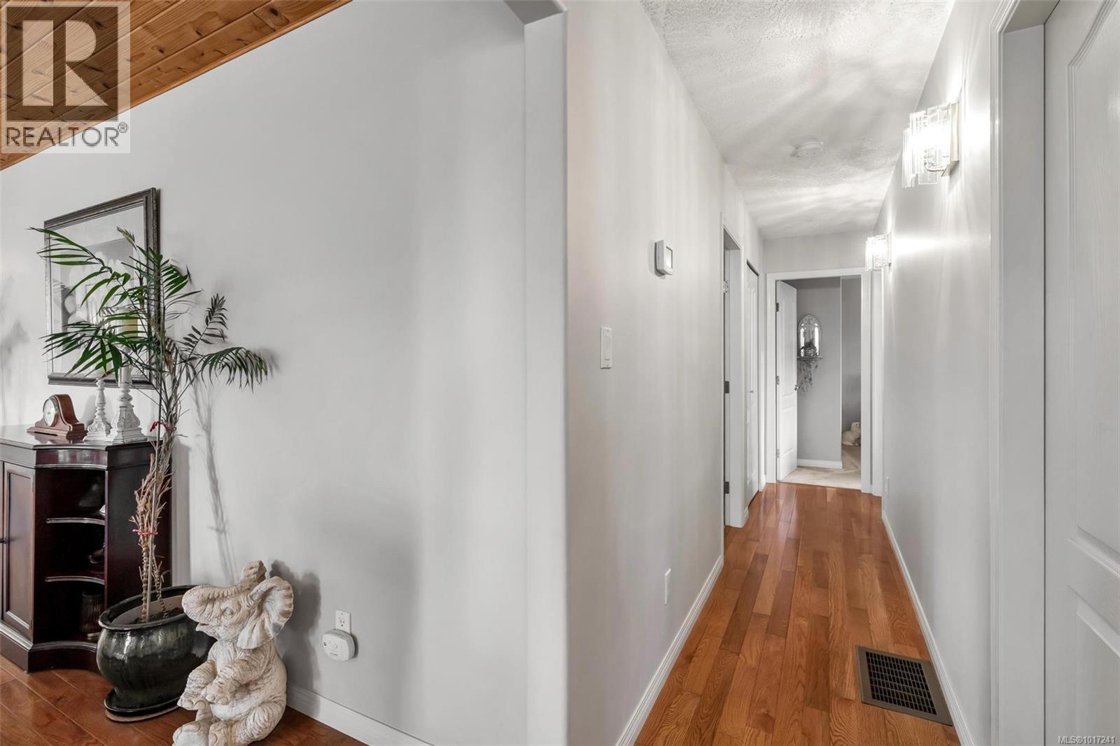 165 Okotoks Rd, Malahat