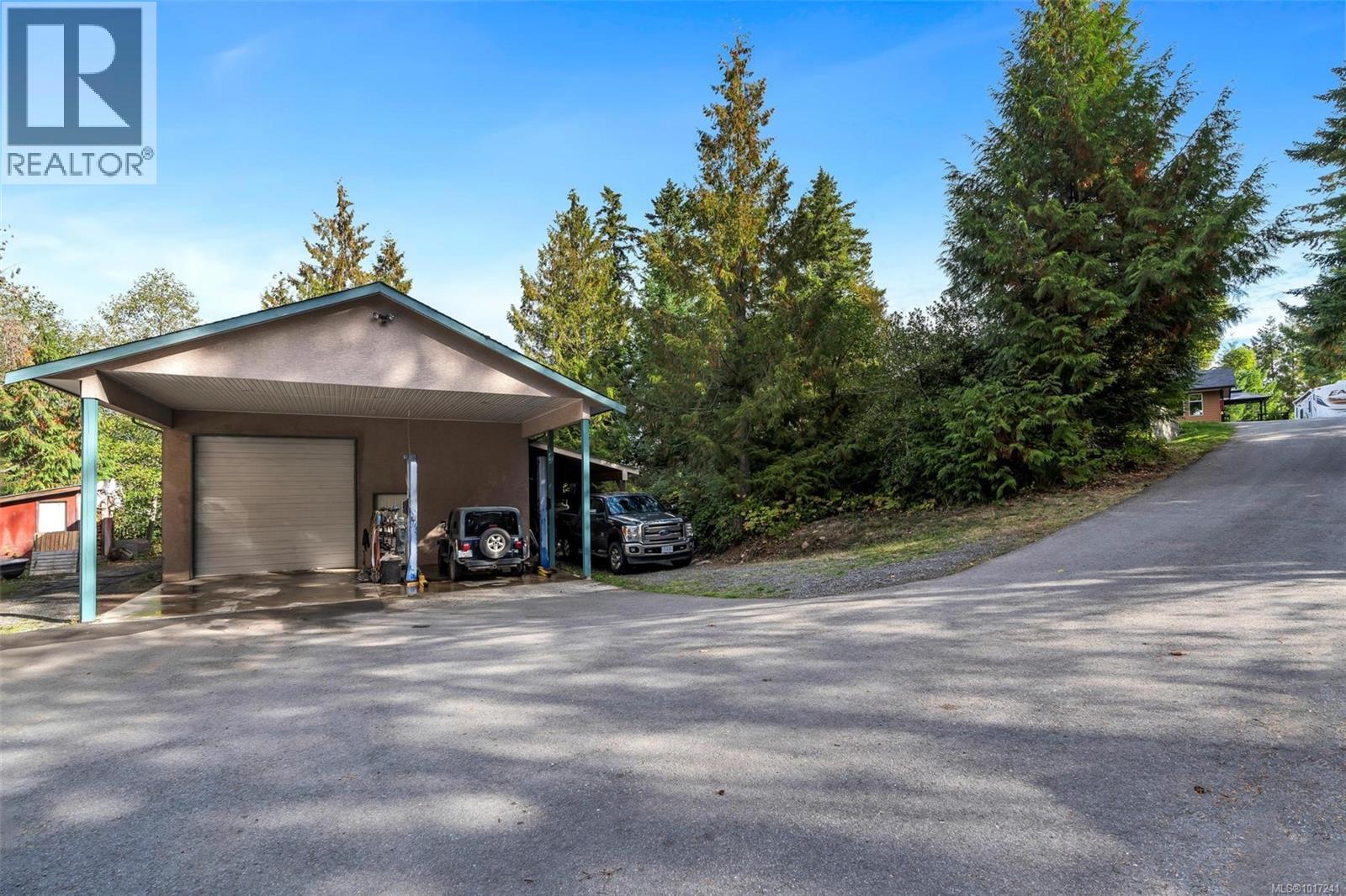165 Okotoks Rd, Malahat