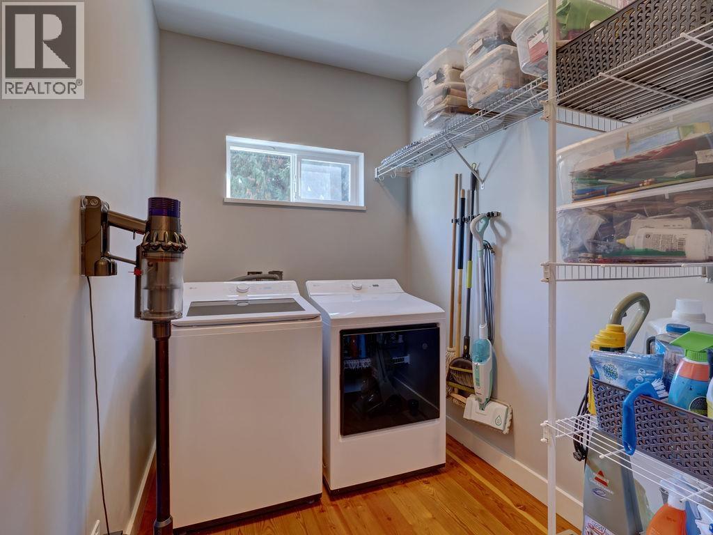 8116 SOUTHWOOD ROAD, Halfmoon Bay