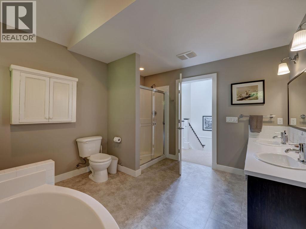 8116 SOUTHWOOD ROAD, Halfmoon Bay