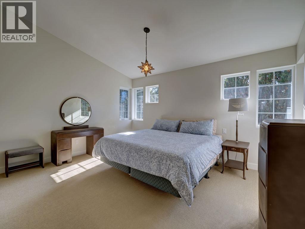 8116 SOUTHWOOD ROAD, Halfmoon Bay