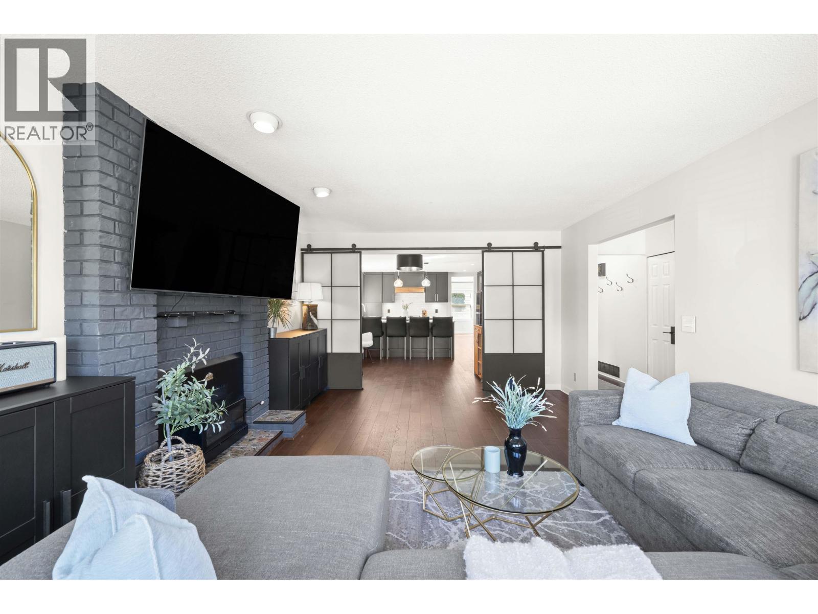 4939 LINDEN Drive, Delta