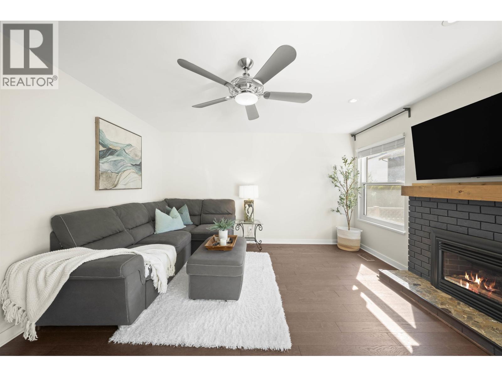 4939 LINDEN Drive, Delta