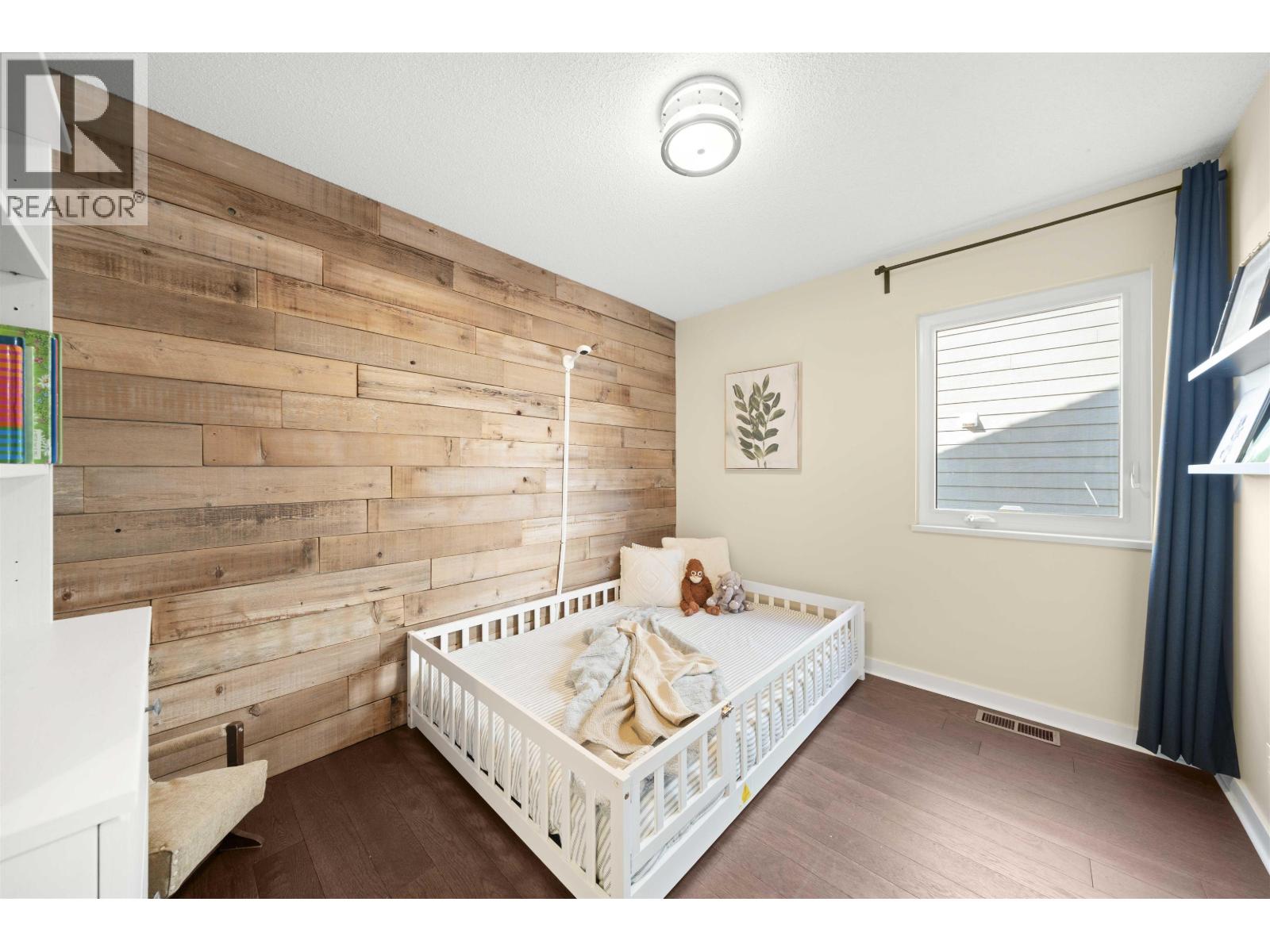 4939 LINDEN Drive, Delta