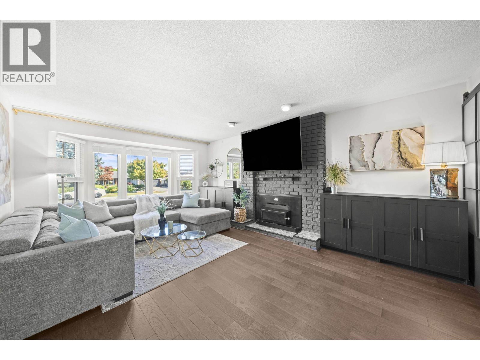 4939 LINDEN Drive, Delta