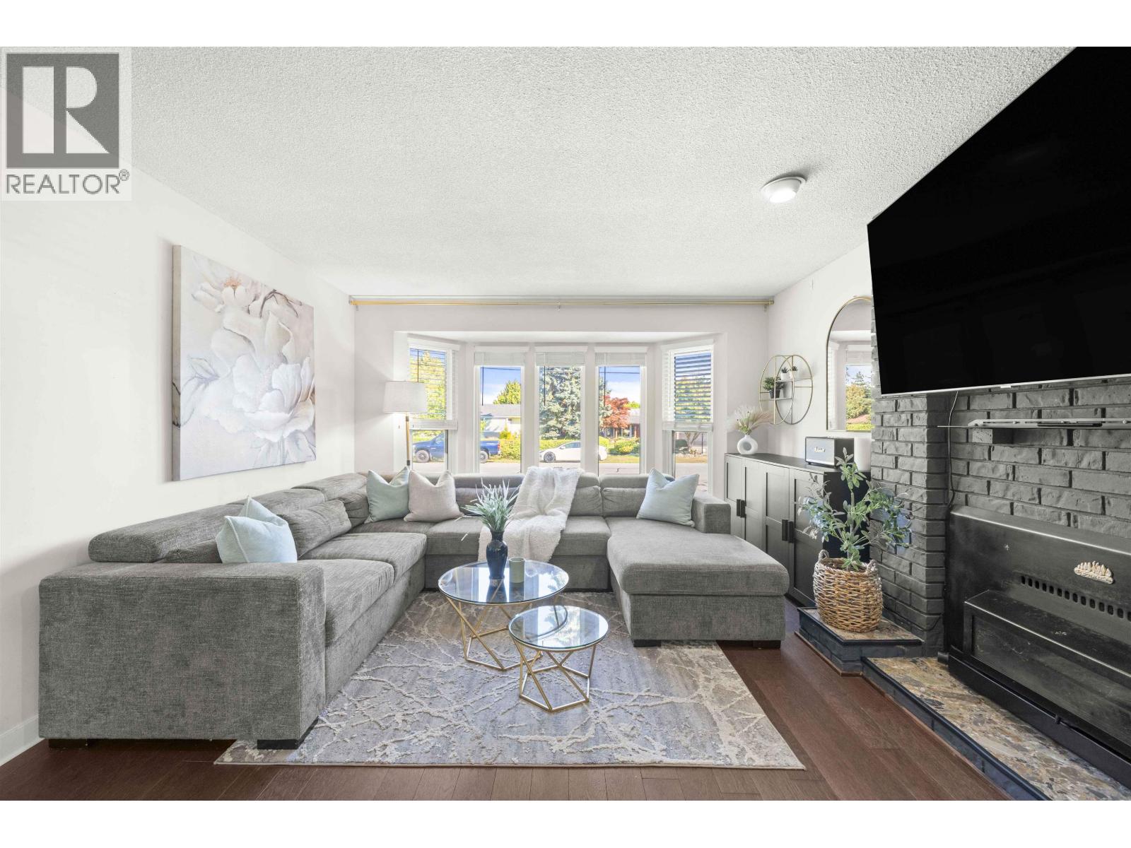 4939 LINDEN Drive, Delta