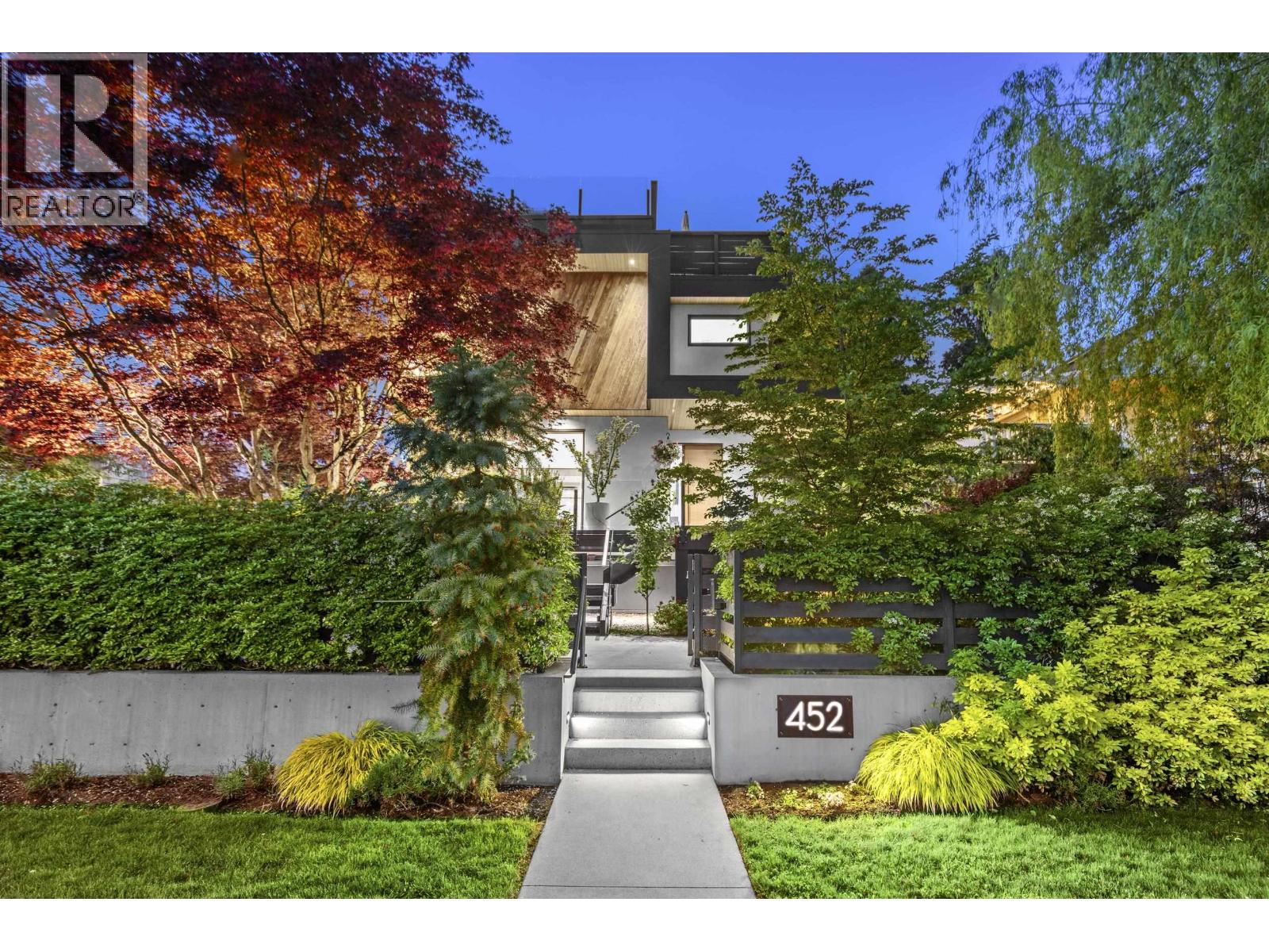 452 E 4TH STREET, North Vancouver