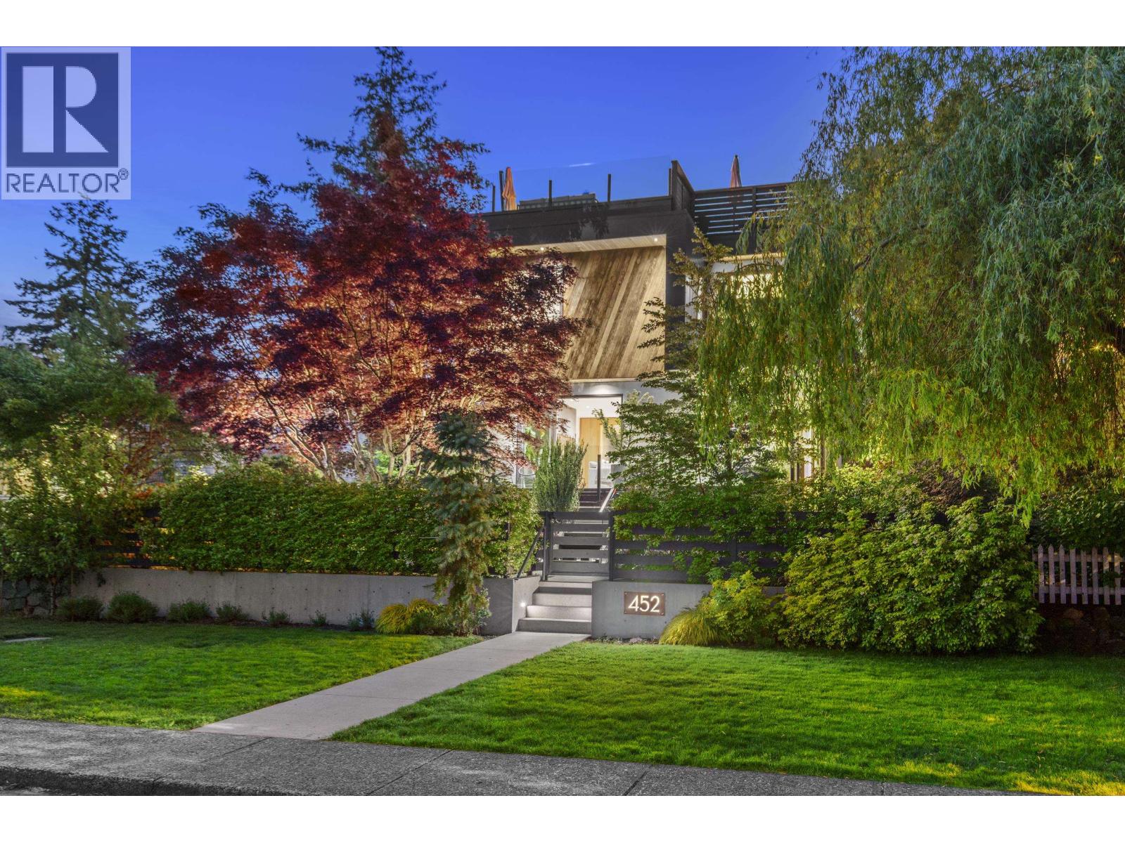 452 E 4TH STREET, North Vancouver
