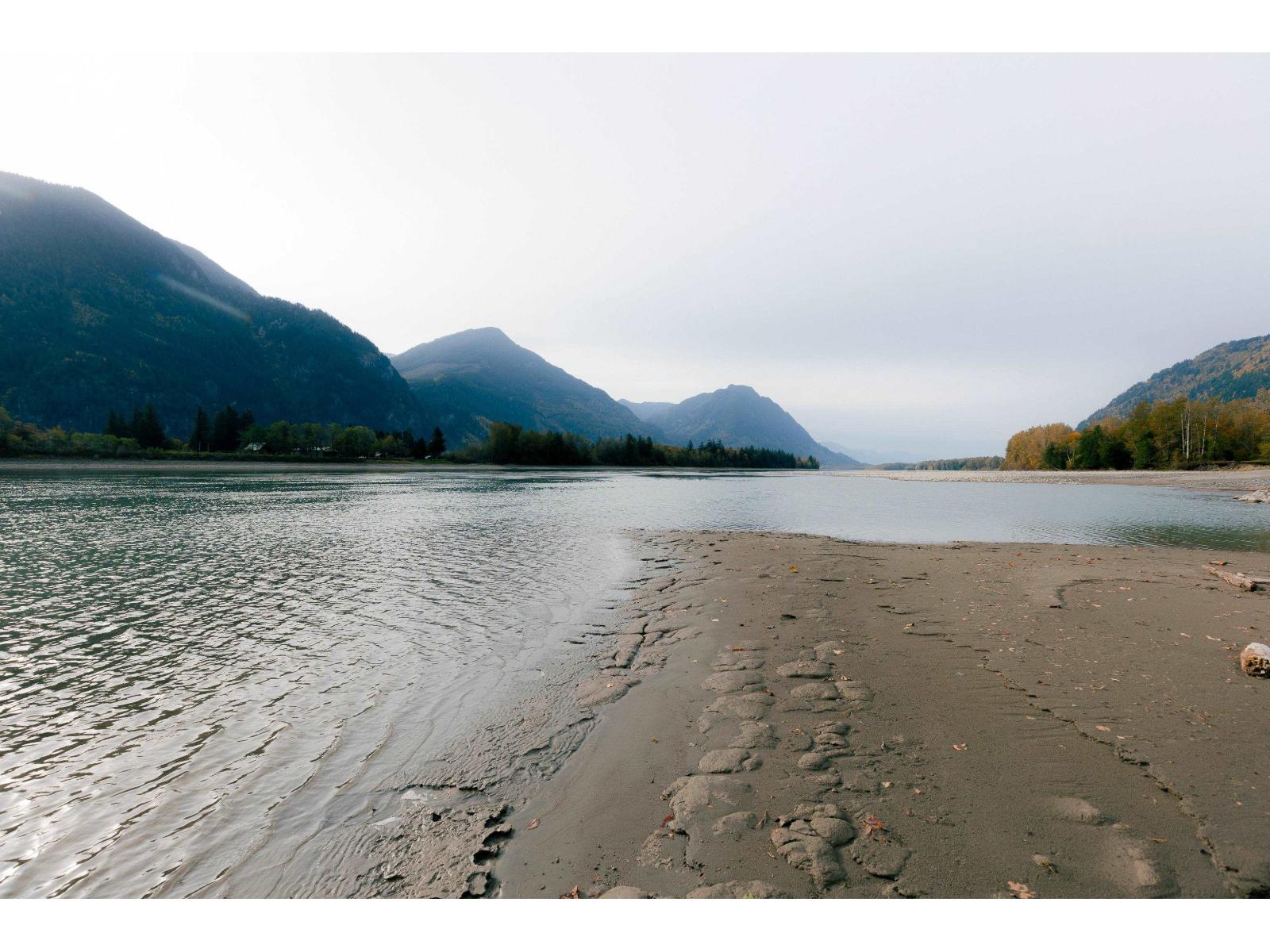 SE 1/4 VASASUS ISLAND, Agassiz, Agassiz