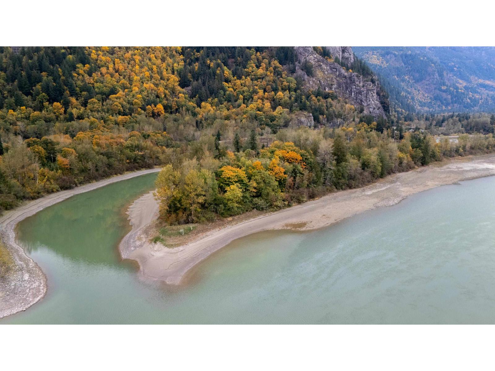 SE 1/4 VASASUS ISLAND, Agassiz, Agassiz