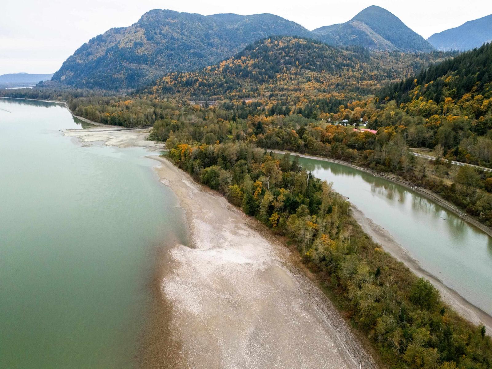SE 1/4 VASASUS ISLAND, Agassiz, Agassiz