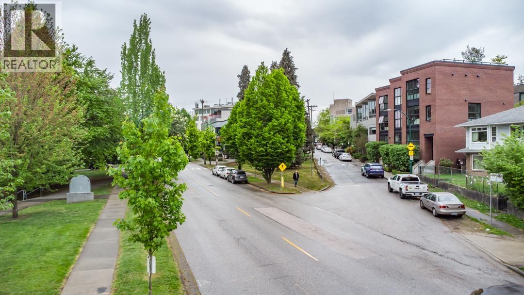 3455 VICTORIA DRIVE, Vancouver