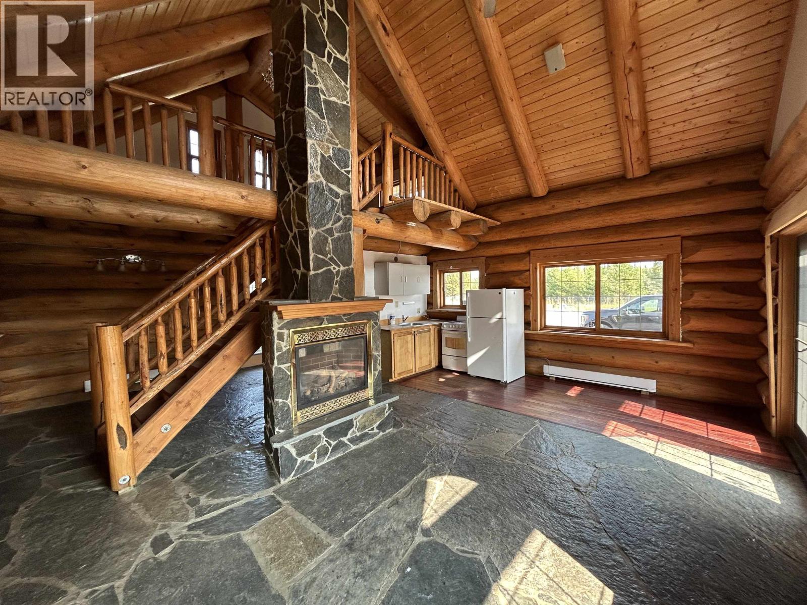 8828 N KELLY ROAD, Prince George